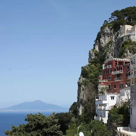 Tramonto In - Sea View Apartment